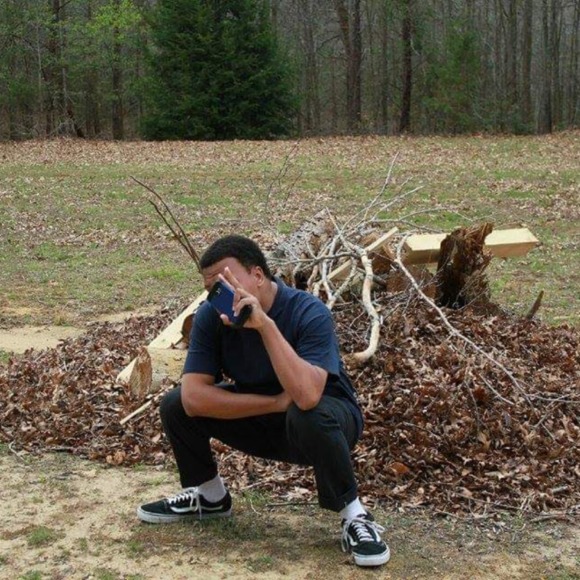 Meet your Posher, Andrew - Picture 1 of 1